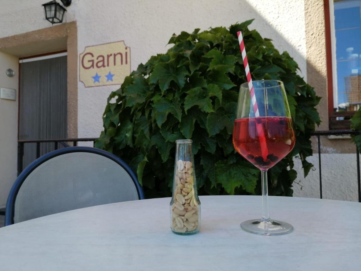 Garni Sonne Hotel Malles Venosta Bagian luar foto